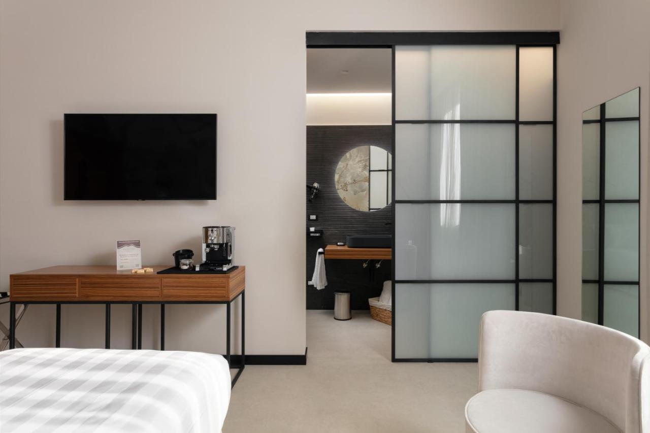 Hotel Poerio 25 Boutique Stay Neapol Zewnętrze zdjęcie