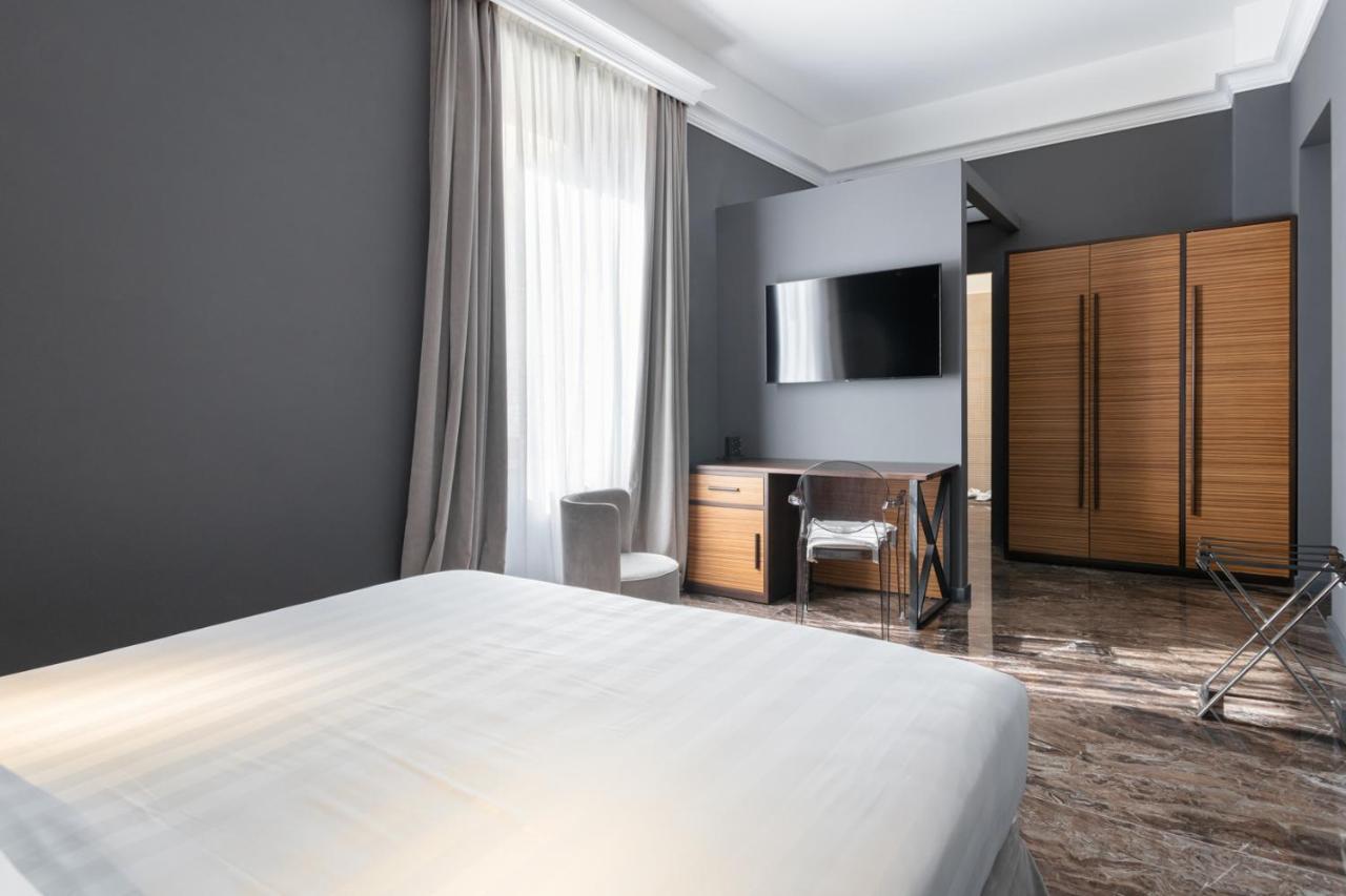Hotel Poerio 25 Boutique Stay Neapol Zewnętrze zdjęcie